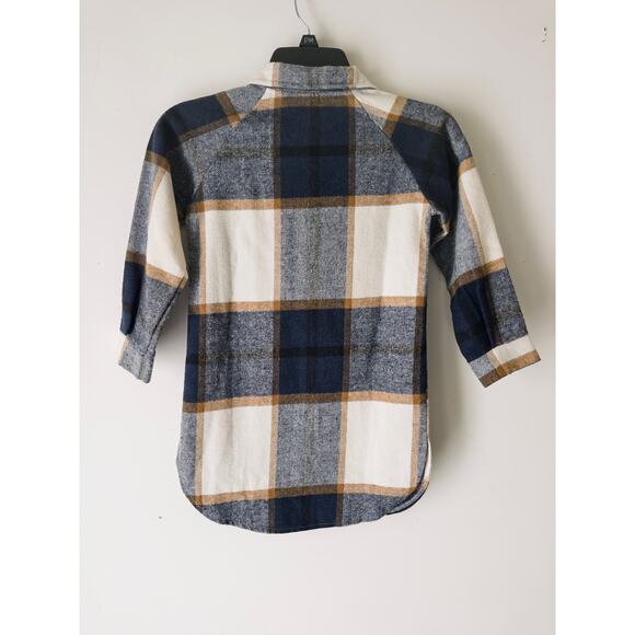 Cozy kids’ button-up shacket in navy, cream & camel plaid pattern. sz 6 cozy - Picture 2 of 4